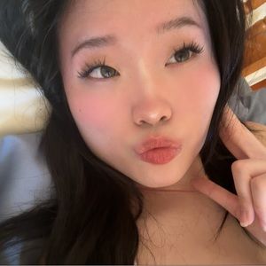 Meet your Posher, Adeline